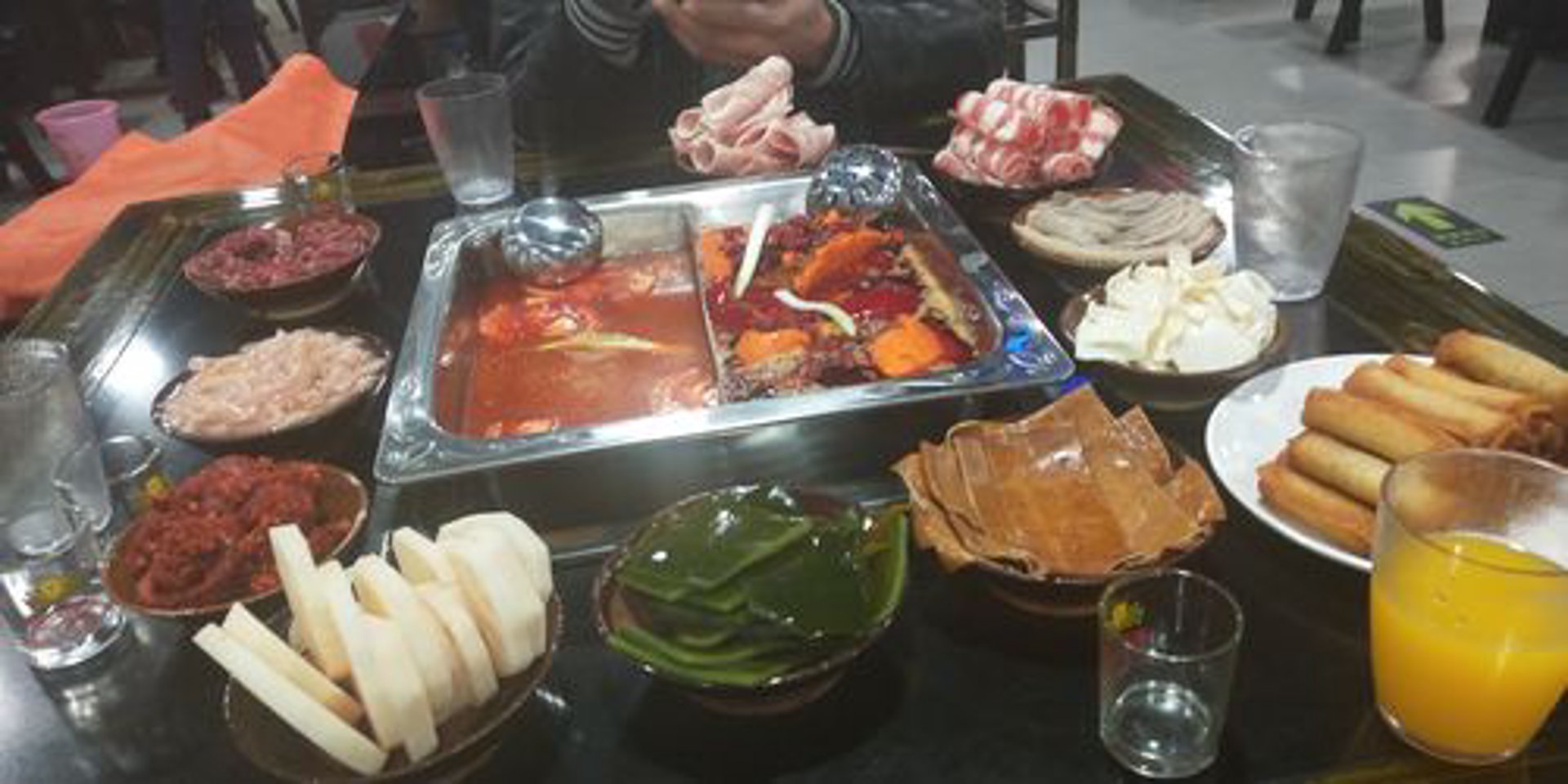 欢辣福餐饮